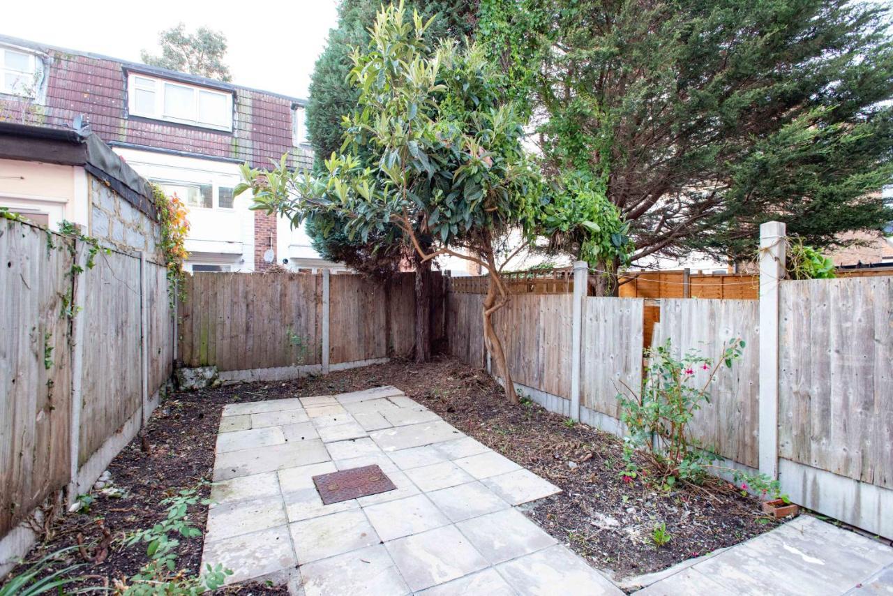 Stunning Four Bedroom House Close To Excel, O2 & Central London With Free Parking Luaran gambar